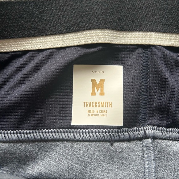 SOLD—Tracksmith NDO Tights in Black - Picture 6 of 11